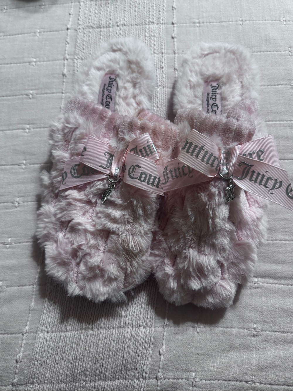 Juicy Couture Blush Pink Faux-Fur Bow Slide Slippers - Picture 2 of 5